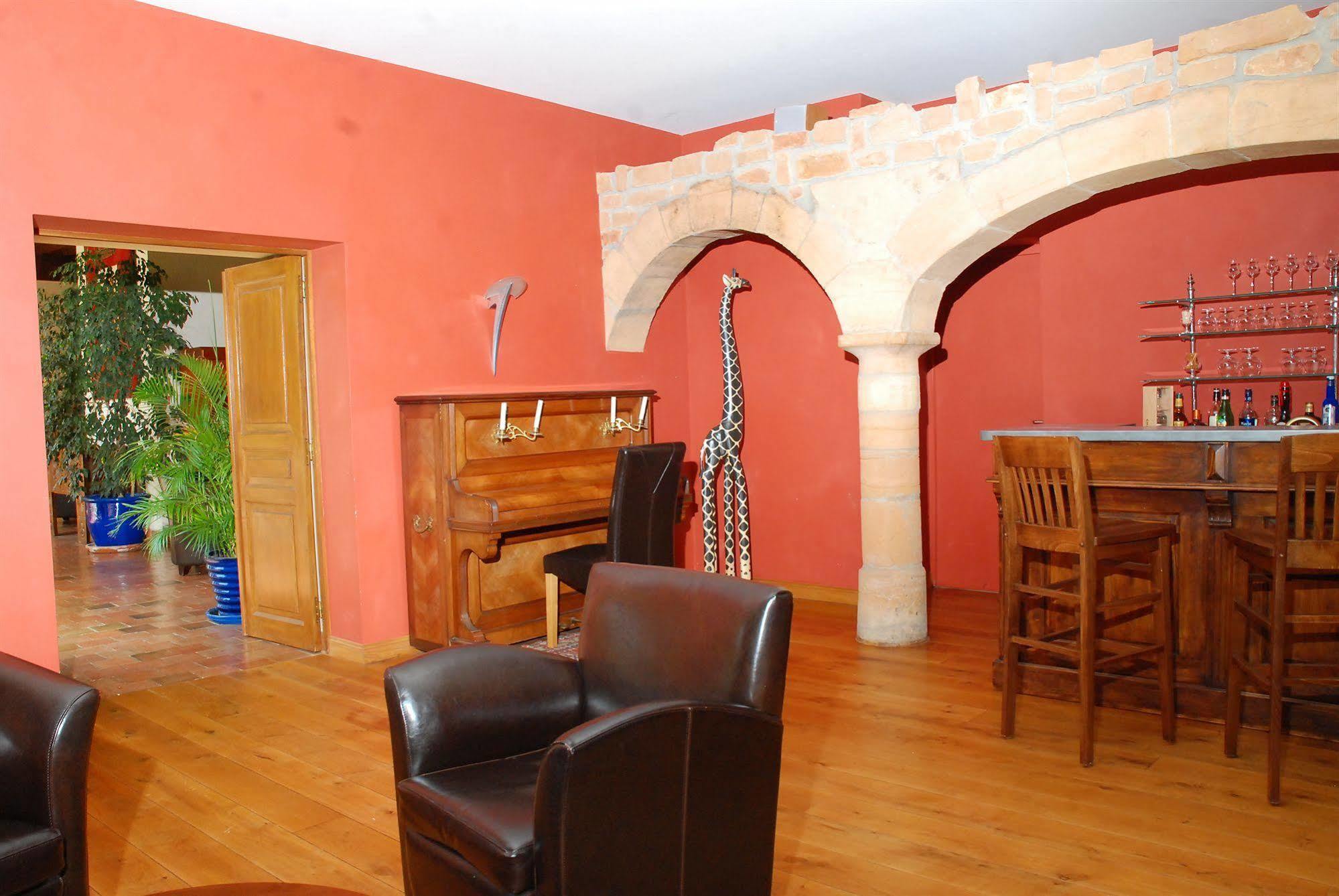 Demeures Et Chateaux L'Abbaye Caladoise - Anciennement Hostellerie Ferme Du Poulet Villefranche-sur-Saône Екстериор снимка